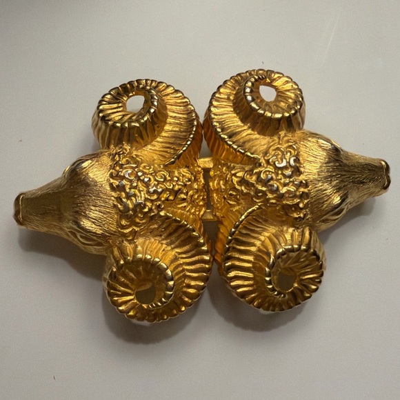 Paquette Accessories - Vintage Signed Paquette Double Belt Buckle Sheep/Ram Horns Goldtone Interlocking